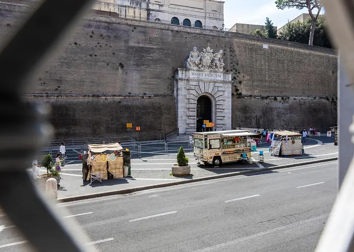 Residenza Vaticano By Hili